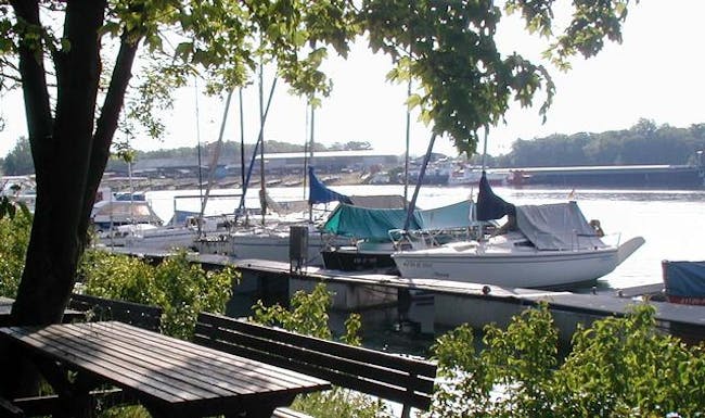 Steganlage des Segelclub Honau im Karcher Hafen